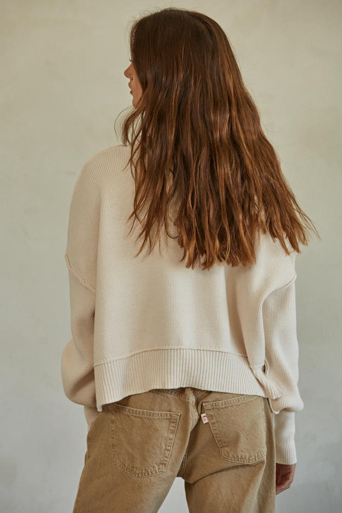 LIZA CREW NECK CROPPED SWEATER