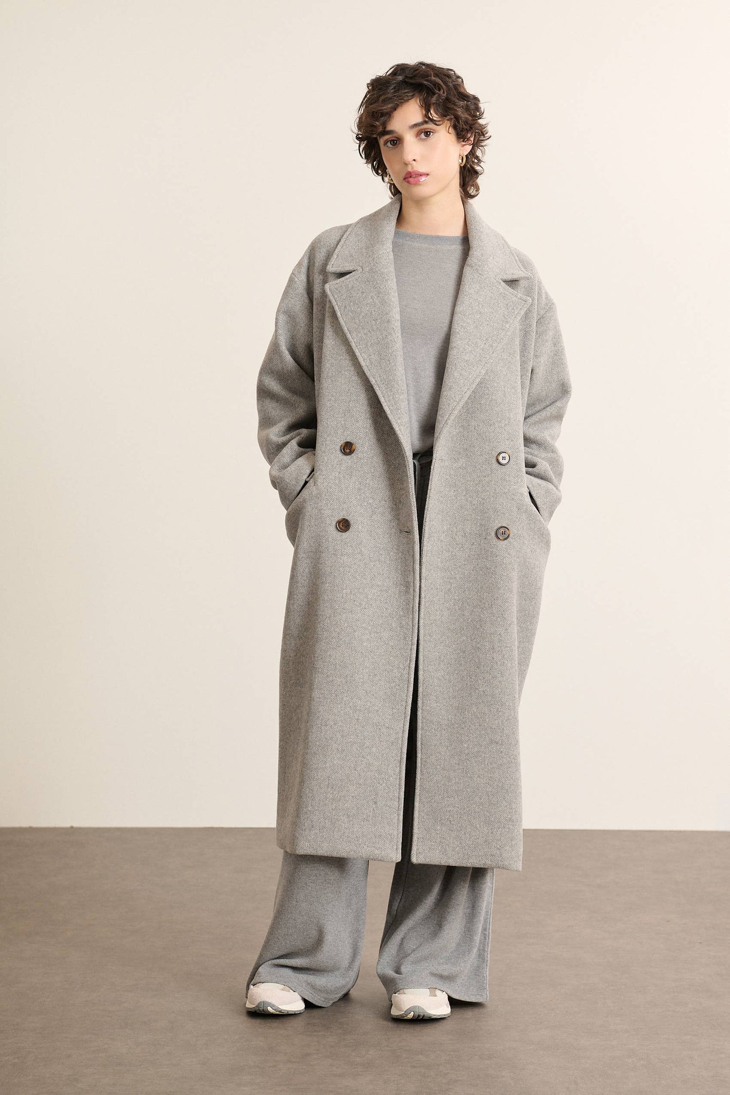 TRAVIS Long Wool Coat