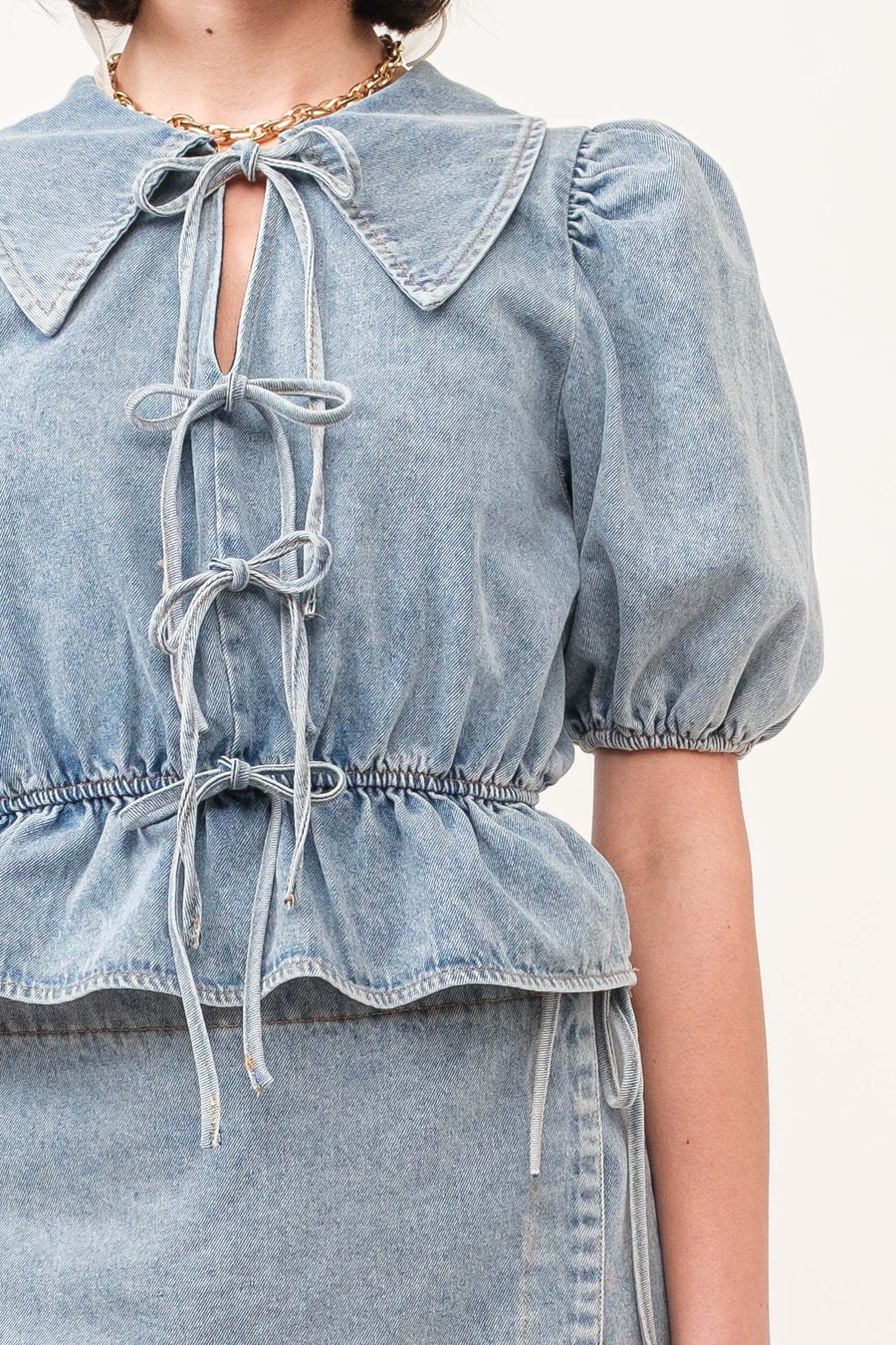 DEMI DENIM BLOUSE